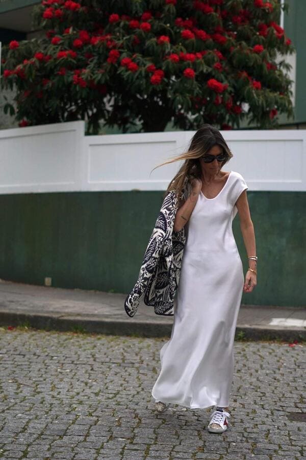 Vestido discount blanco raso